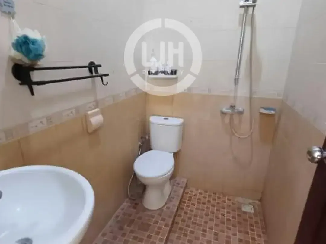 House For Lease In Kerobokan, Close to Petitenget, Batu Belig & Teuku Umar Barat - Image 6 of 6
