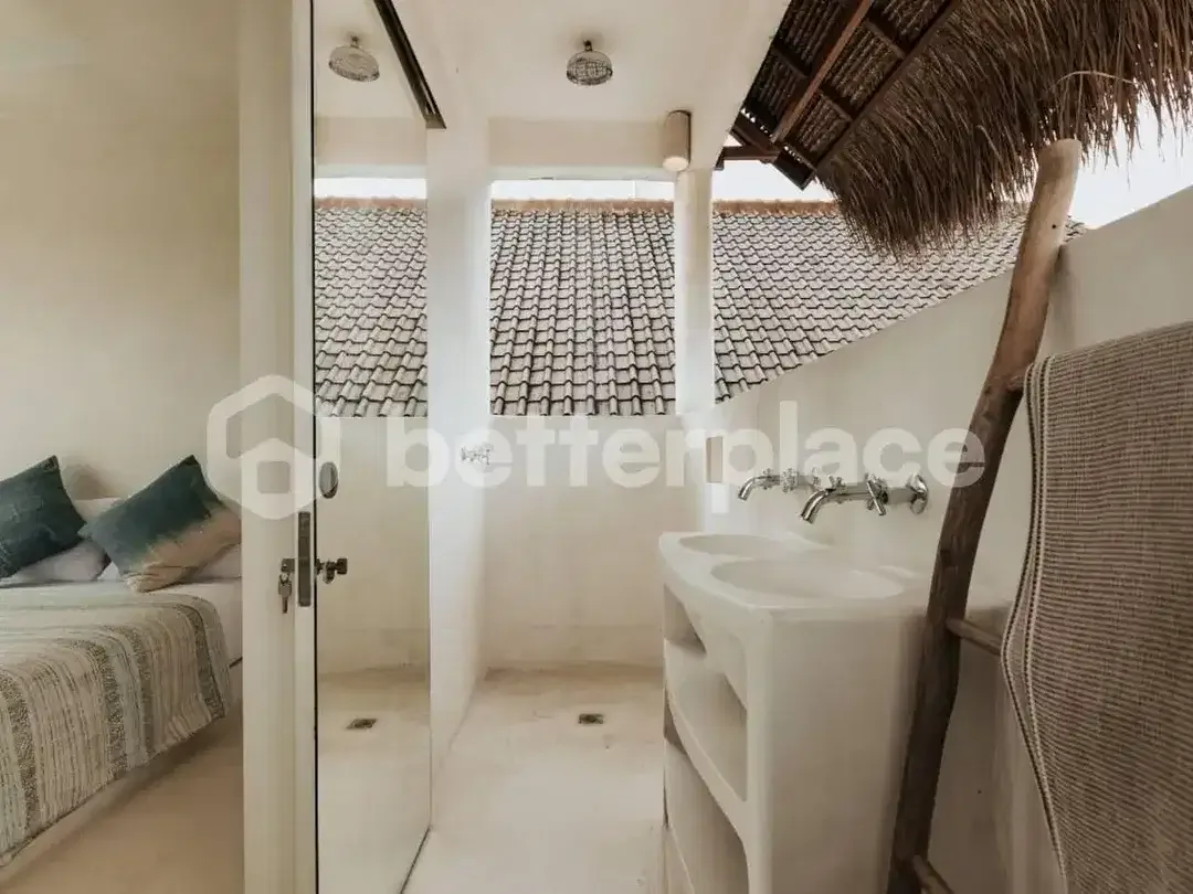 Freehold 4 Bedroom Seseh Villa Just 2 Minutes from the Beach – A Refined Investment Opportunity - Image 4 of 10