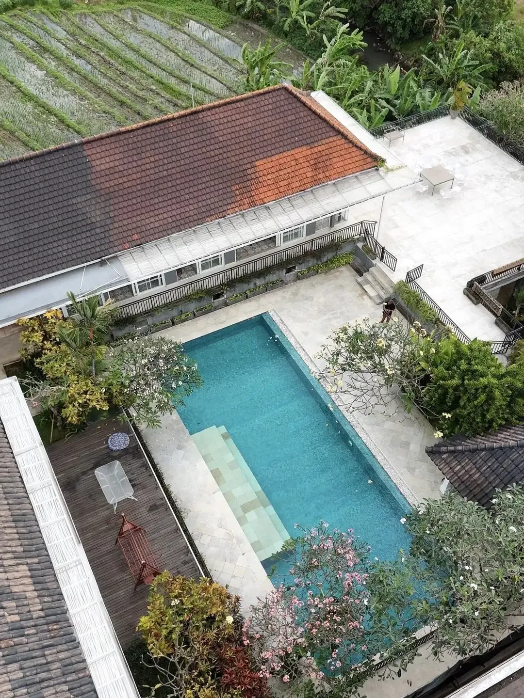 Dijual Villa Mewah di Canggu Bali – 8BR, View Sawah Sungai Gunung, Lahan 2.000 m² - Image 9 of 10