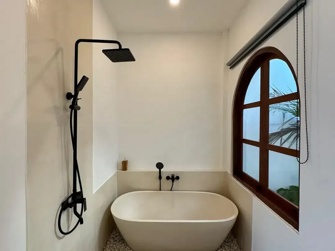 Leasehold - Modern Villa in Tumbak Bayuh, Canggu, Bali - Image 6 of 10