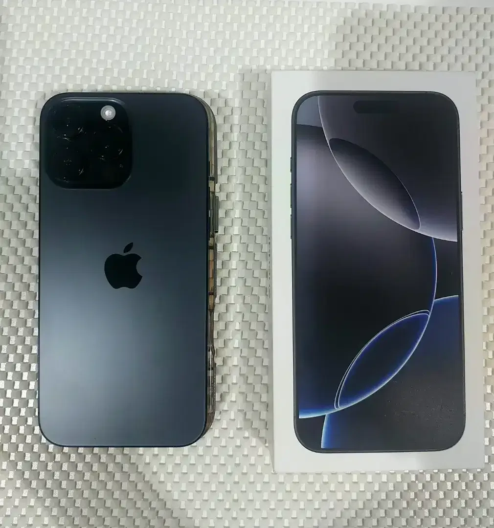 Iphone 16 promax - Image 3 of 7