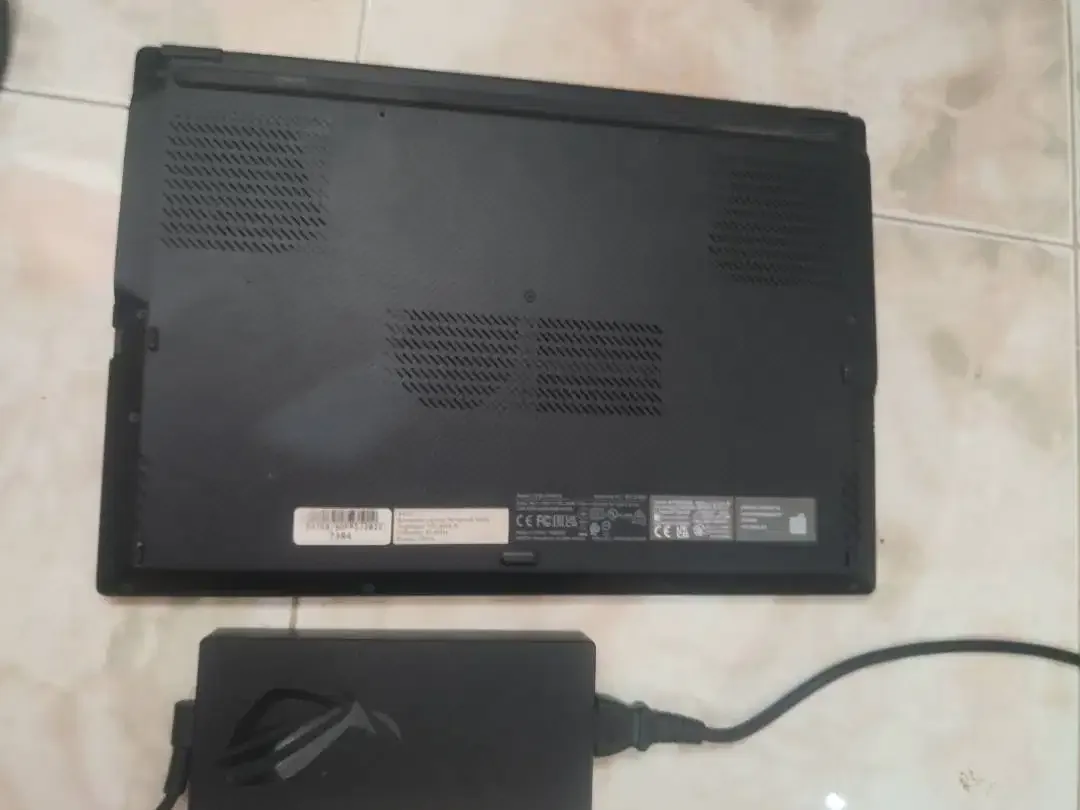 Laptop Gaming ASUS ROG Flow X16 Ryzen 9 6900HS RTX 3070Ti Mulus Second - Image 5 of 6