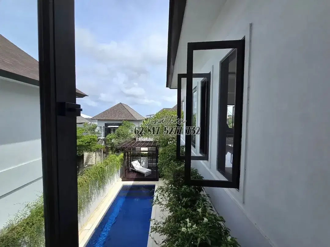 Dijual dan Disewakan Rumah Tropical Modern SHM Private Pool di Bukit Damai Jimbaran Bali - Image 3 of 10