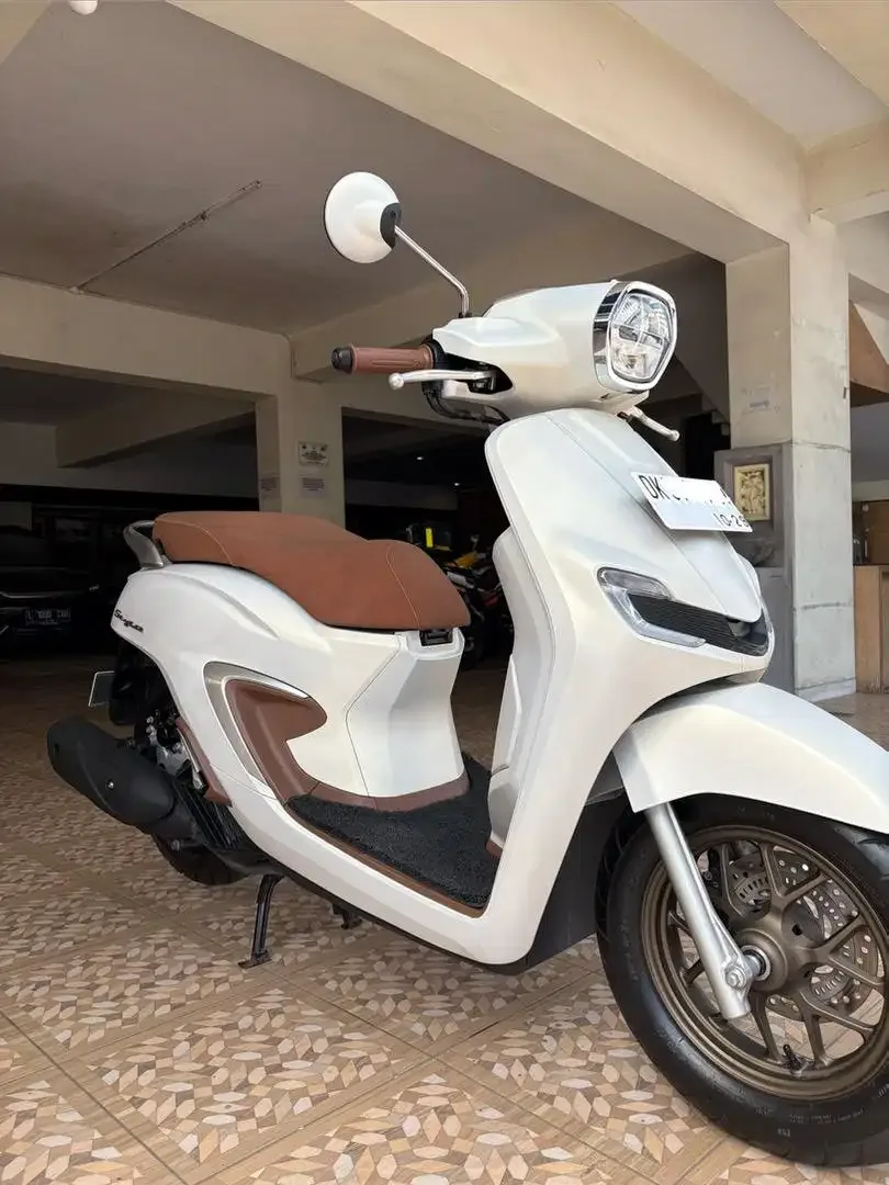 Honda Stylo 160 ABS Low Km - Image 2 of 9