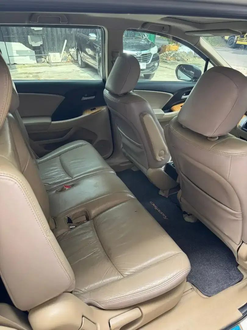 Honda Odyssey RB3 2.4 AT - 2010 - Image 8 of 9