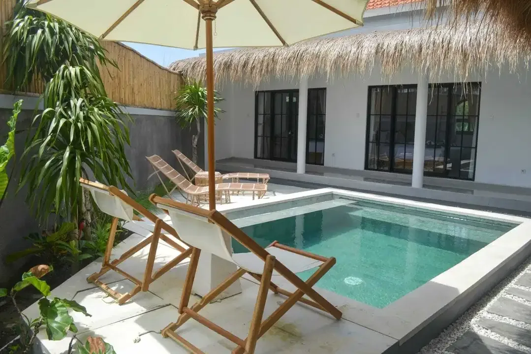 VILLA DISEWAKAN – CANGGU AREA, DEKAT BRAWAH! - Image 1 of 10