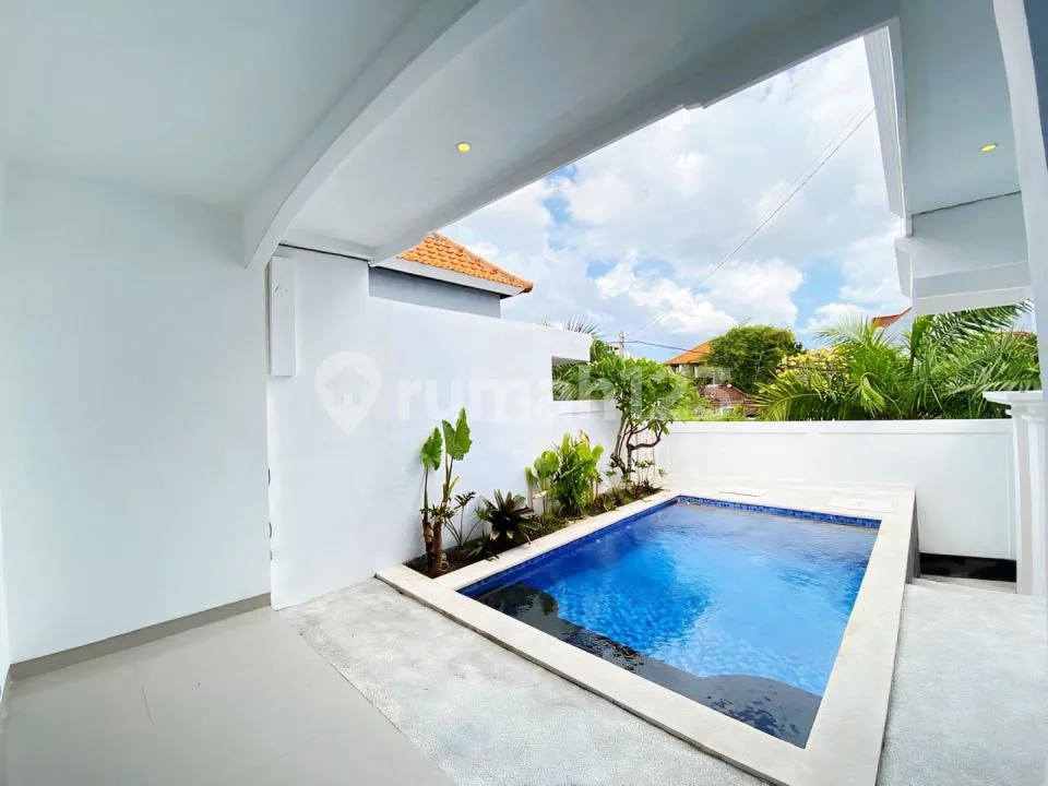 Stunning 2-Bedroom Villa For Yearly Rental In The Heart Of Canggu - Image 3 of 4