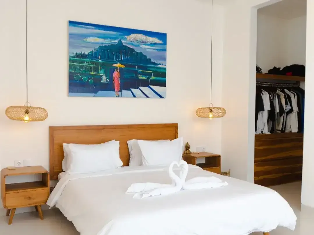 Dijual Vila Cantik Sudah Beroperasi (Airbnb) di Canggu, 8 Menit Ke Pantai Batu Bolong - Image 9 of 10