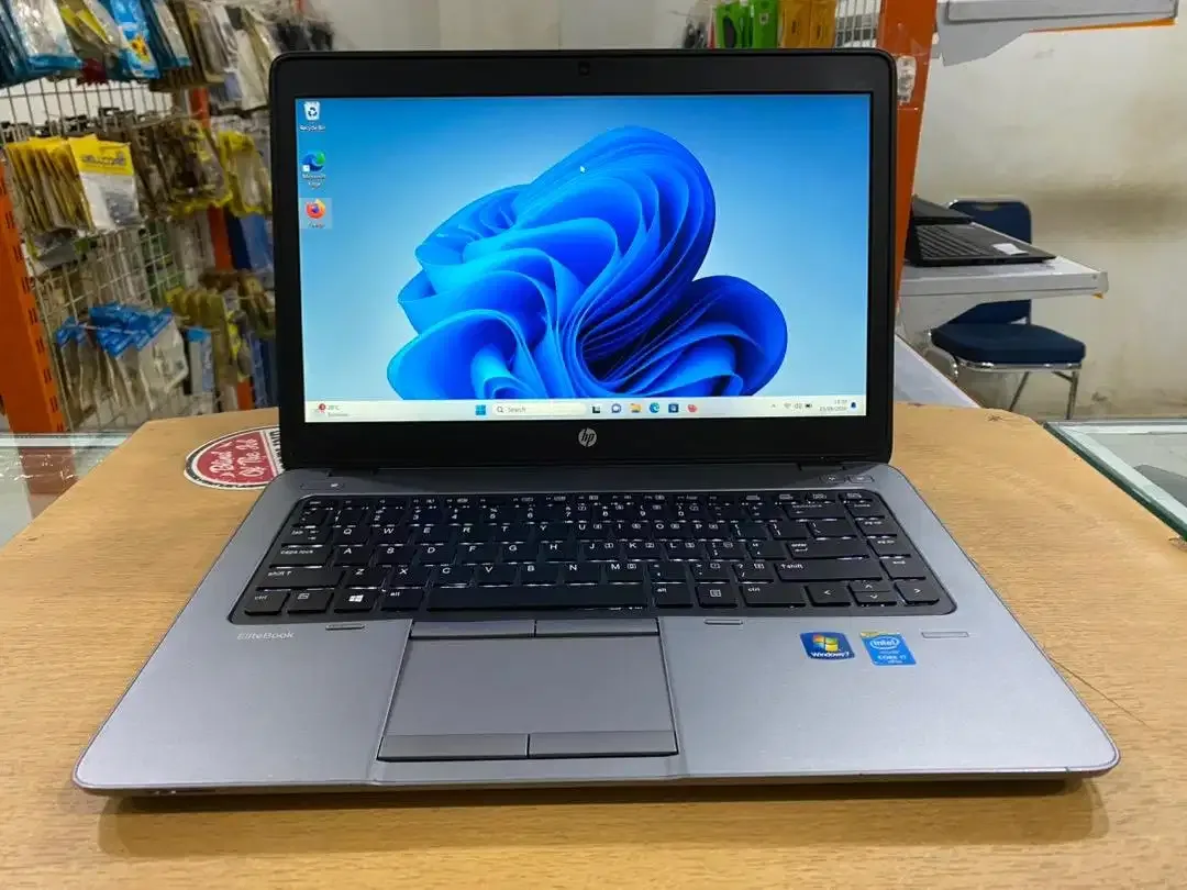 Laptop HP Elitebook 840 G1 Core i7 Ram 16GB SSD 256GB FHD Slim Mulus - Image 1 of 10