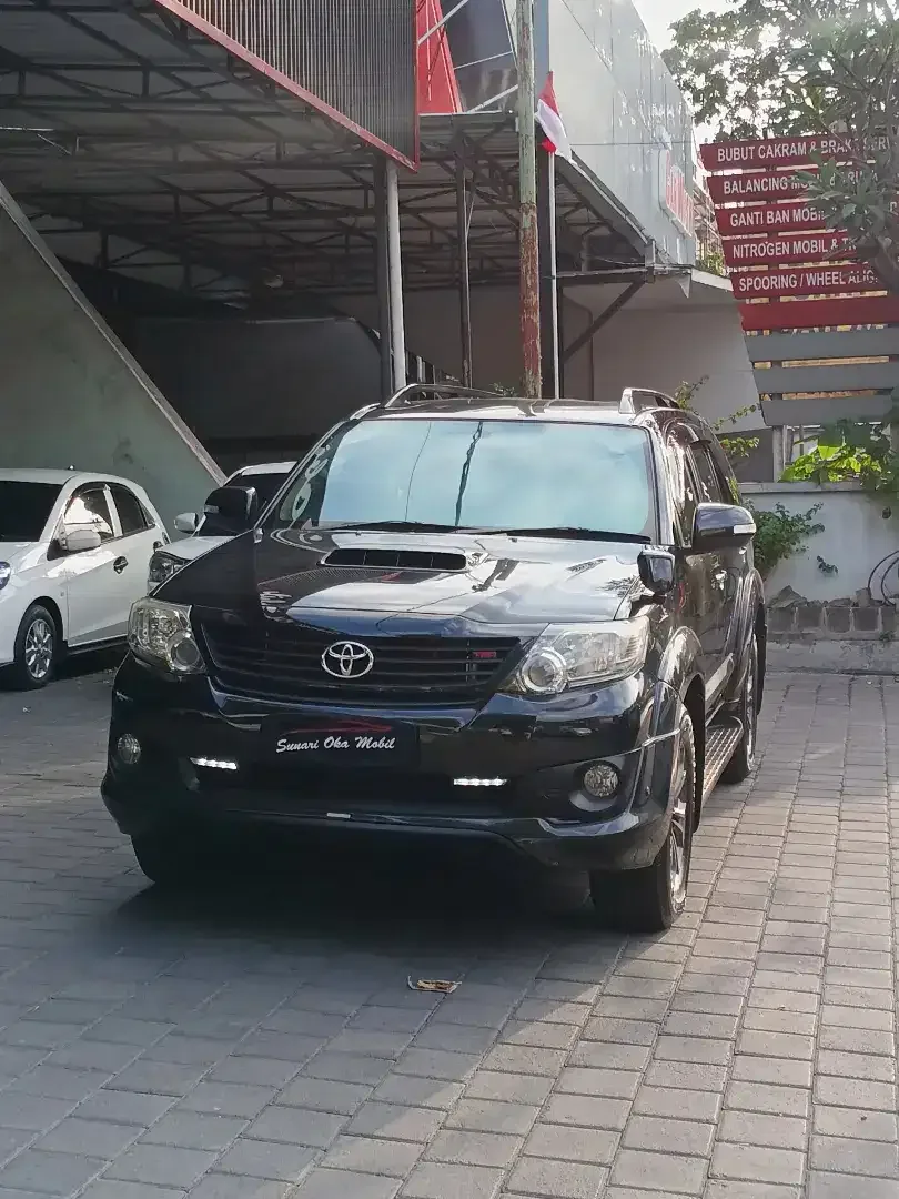 FORTUNER TRD VNT TURBO AT DISEL SUPER ISTIMEWA - Image 2 of 10