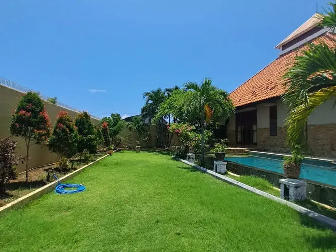 Tranquil Freehold Villa in Sanur with Spacious Living Areas and Pool - Image 4 of 10
