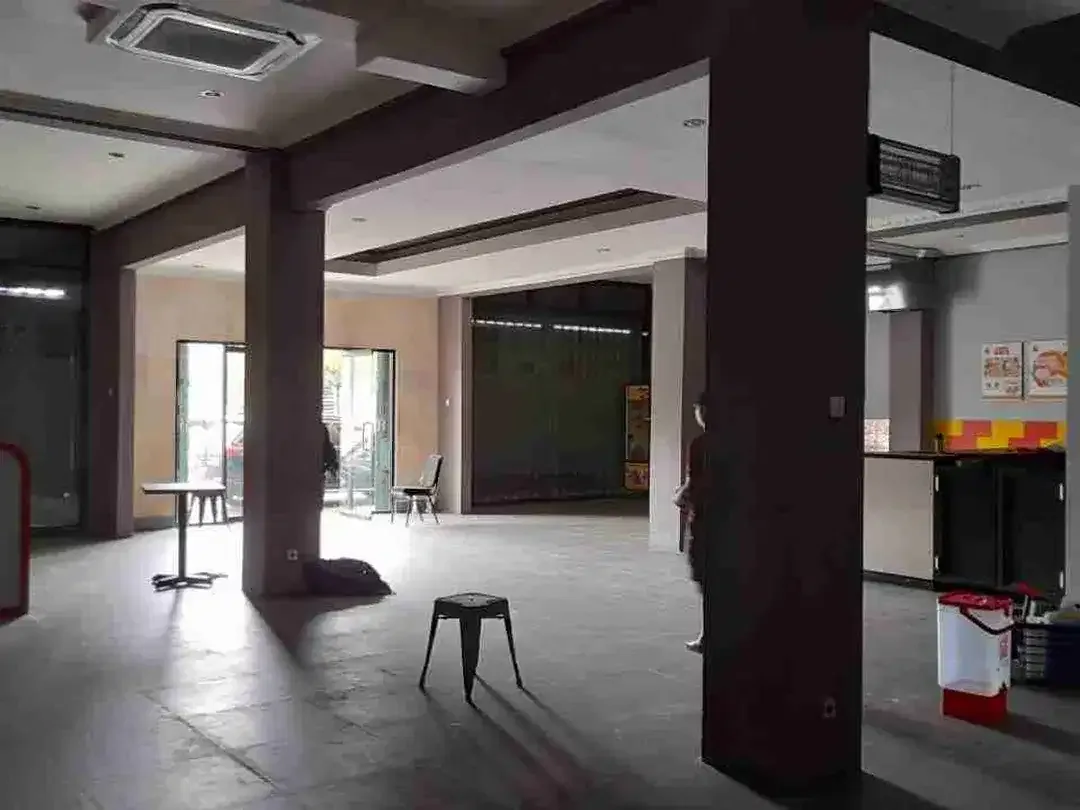 Ruko Luas 3 lantai di Bypass Simpang Siur Kuta - Image 7 of 10