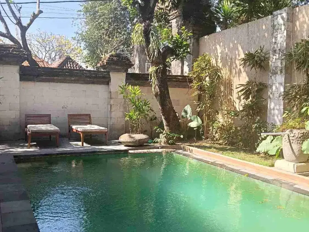 villa luas dekat pantai Sanur jalan pendidikan Denpasar selatan bali - Image 1 of 10