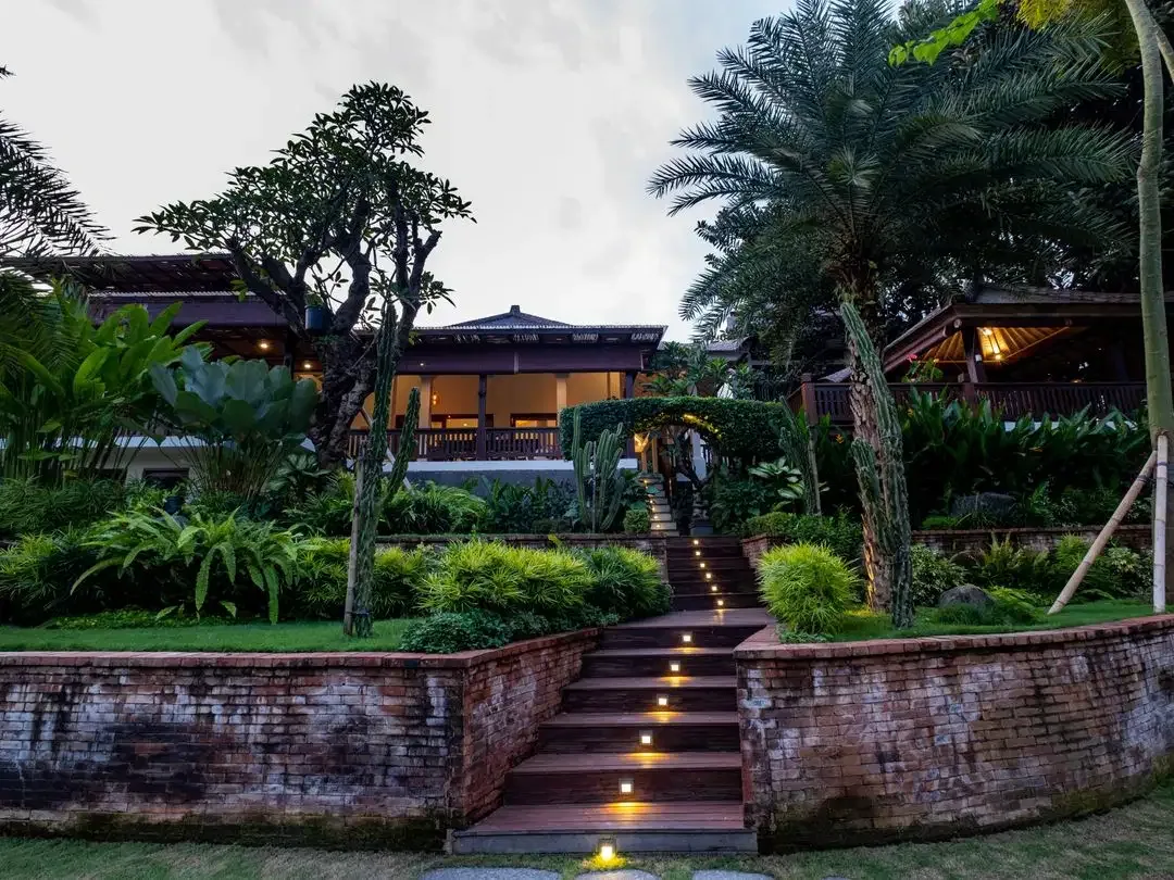 Modern Tropis Villa di Pantai Berawa Canggu - Image 5 of 10