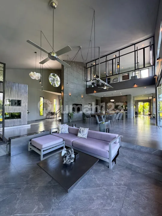 Modern Industrial Luxury Villa For Sale - Mas Ubud Premium Design - Image 3 of 4