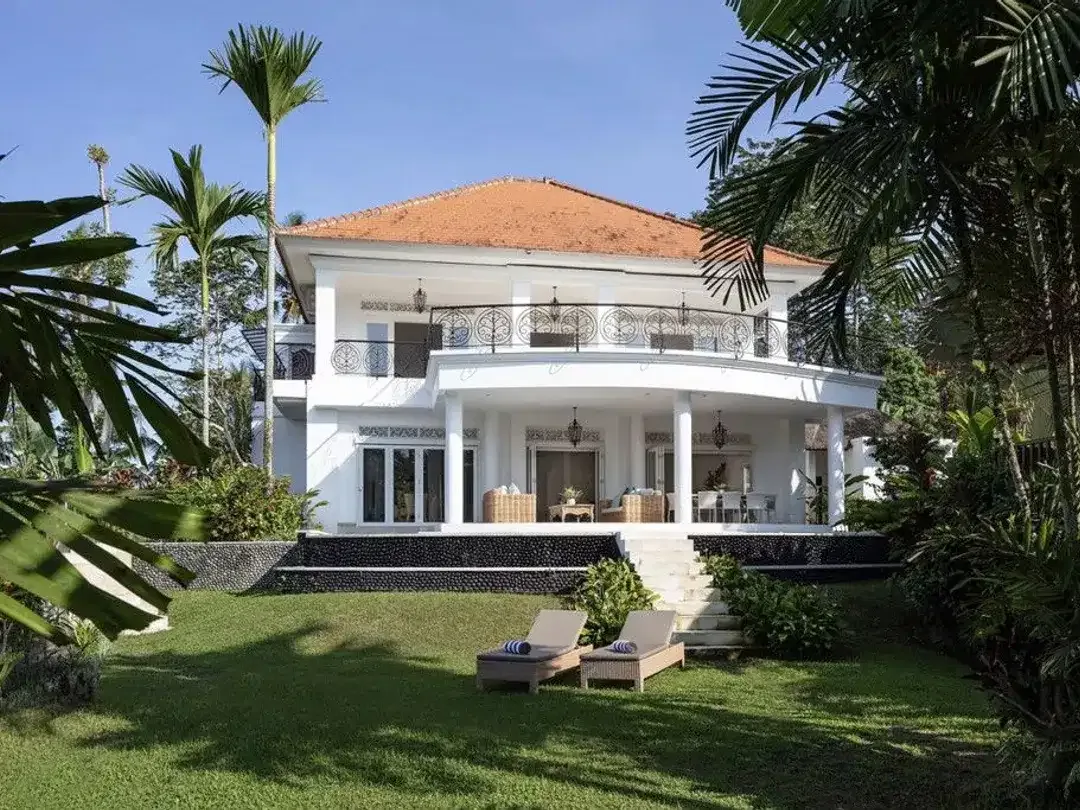 FREEHOLD | COLONIAL-STYLE VILLA WITH JUNGLE AND RICE FIELD VIEWS - UBUD TEGALLALANG - Image 7 of 10