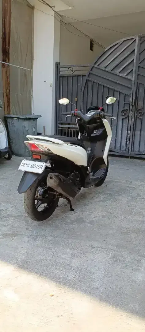Lexi 2018 putih Deva motor - Image 2 of 6