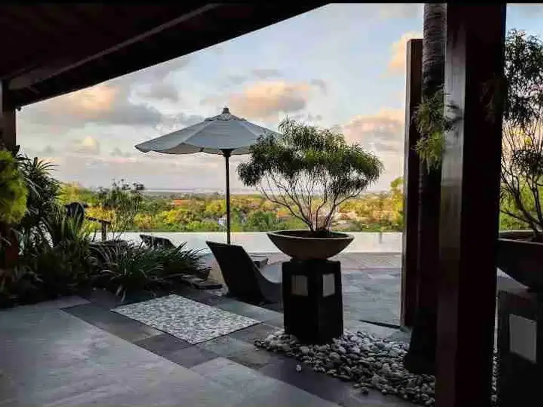dijual villa 10 bedroom IDR 25 milyar Ditaman griya Jimbaran Kuta Selatan Badung Bali - Image 3 of 10