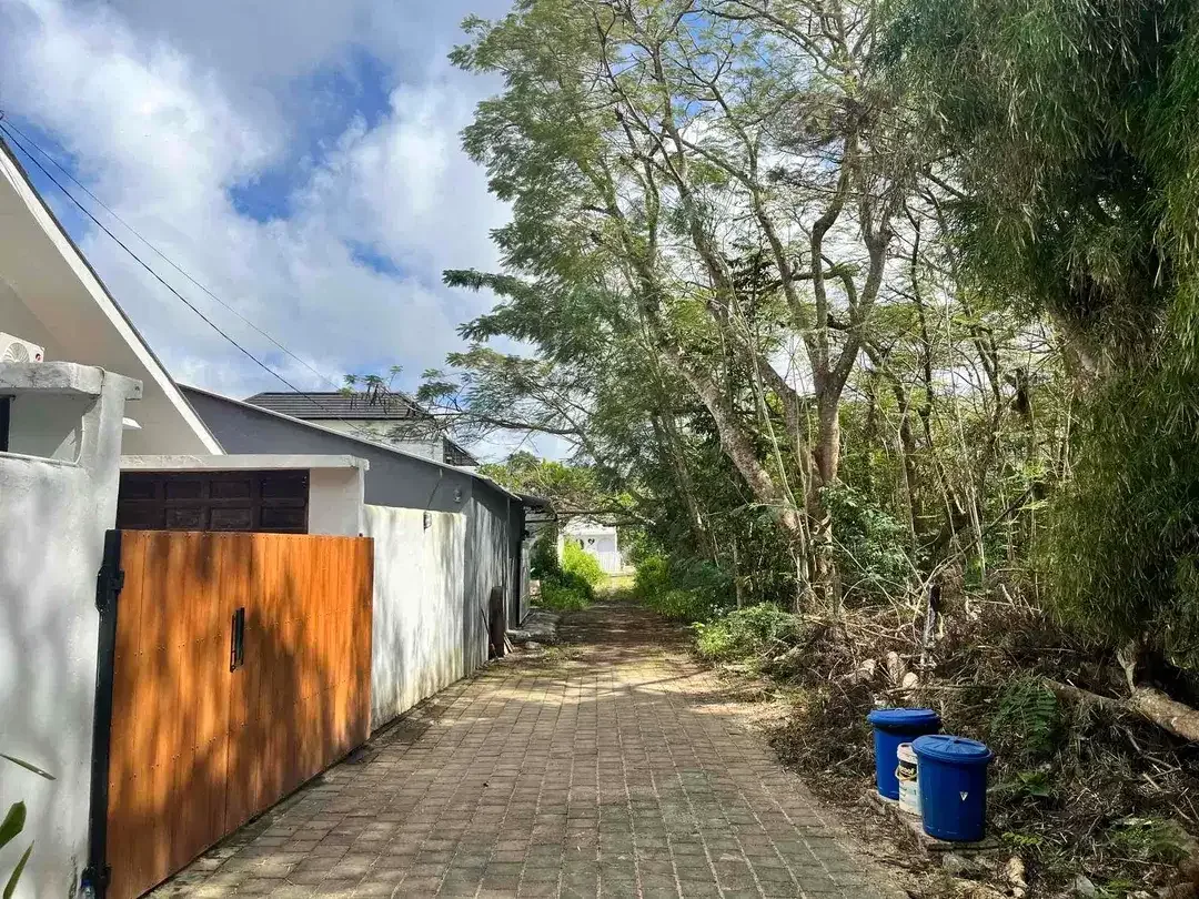 Tanah Premium area komplek Villa Airis Uluwatu - Image 3 of 10