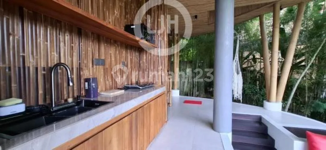 Beautiful And Cozy Villa At Kemenuh, Gianyar, Located In Tourist Area With Ricefield View, Well Maintained And Furnished Building, Close To Ubud Area - Image 2 of 4