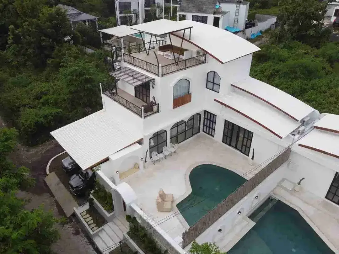 DISEWAKAN LUXURY VILLA DI KAWASAN UNGASAN DEKAT SAVAYA, DEKAT PANTAI MELASTI DENGAN VIEW MENAWAN - Image 1 of 9
