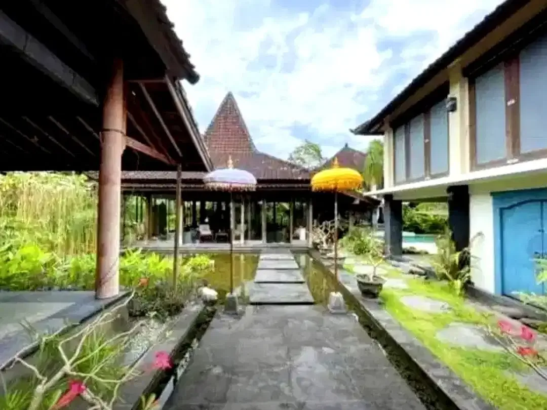 Tanah MURAH Bonus Joglo Umalas Kerobokan - Image 2 of 10
