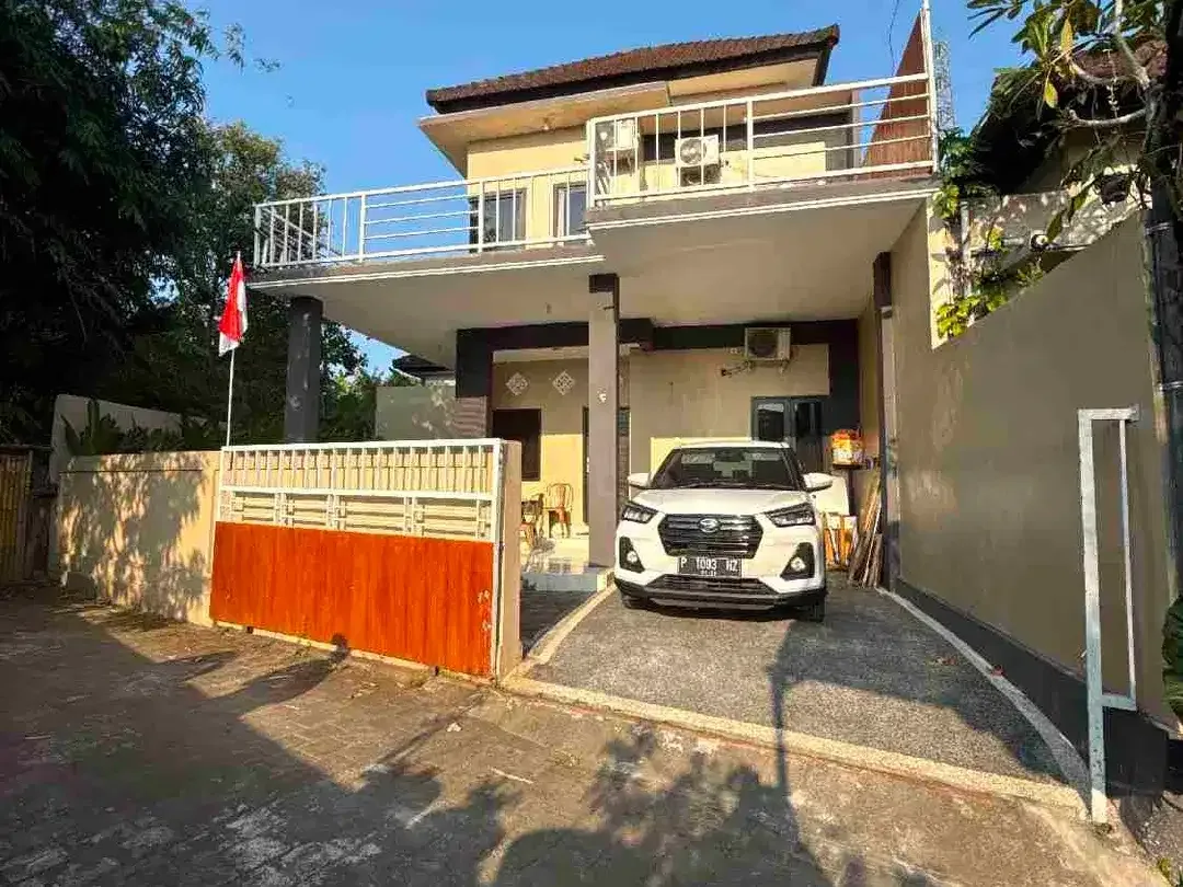 Dijual rumah minimalis scond lantai 2 lokasi Cica buduk Abian base Badung view sawah dan sungai - Image 2 of 9