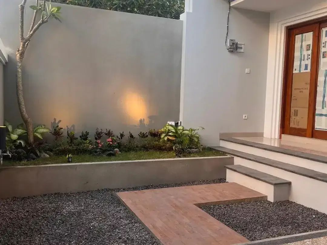 HUNIAN MINIMALIS 2 LT KAWASAN PADAT PENDUDUK DI DENPASAR UTARA - Image 5 of 7