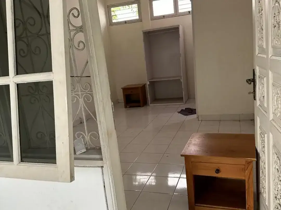 Villa 3 Lantai Disewakan, di Sanur Lokasi Strategis Luas 1 Are - Image 7 of 10