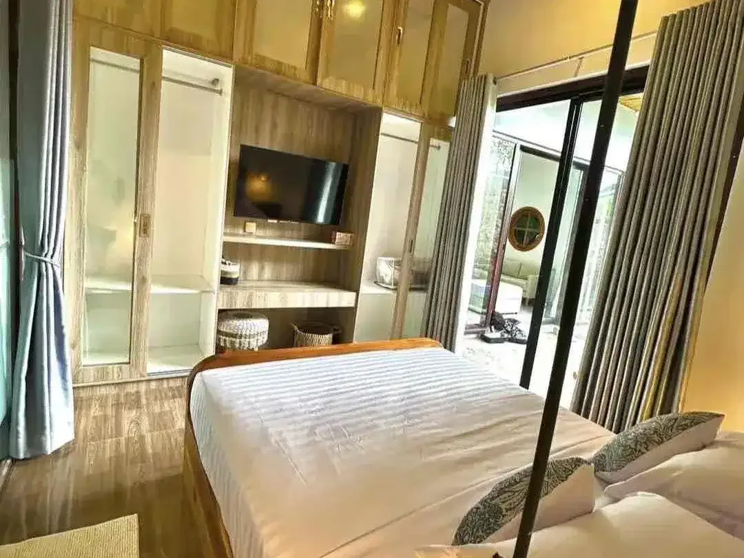 For sale

Villa lantai 1 pandawa nusa dua kuta selatan - Image 7 of 10