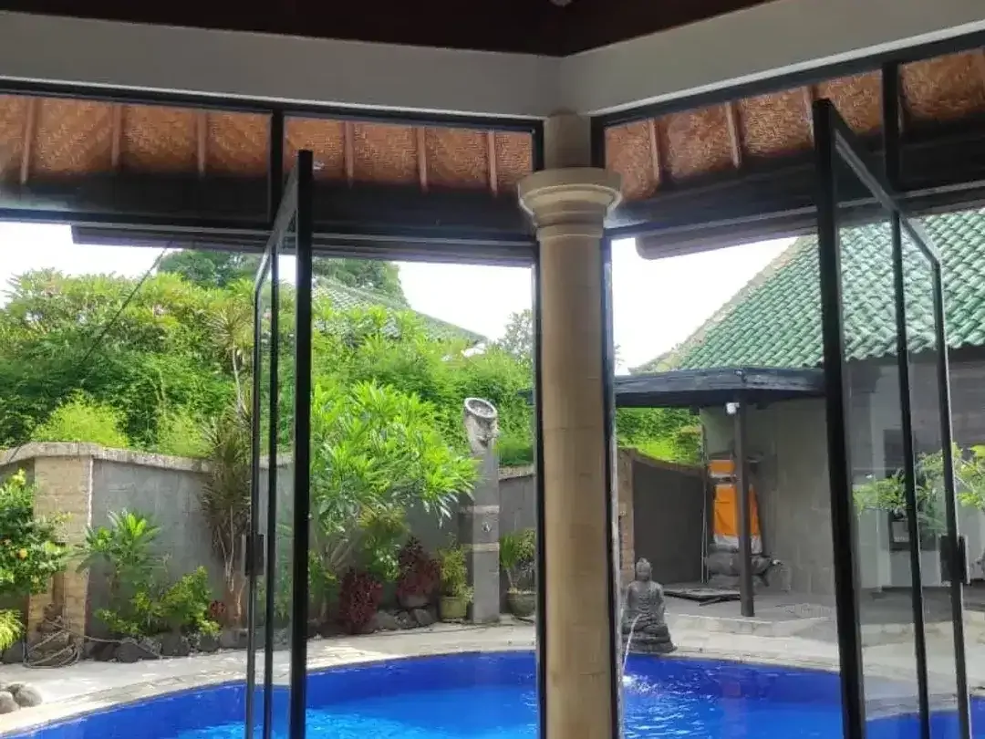 6 Bedroom Villa for sale in Berawa, Bali - Image 2 of 10