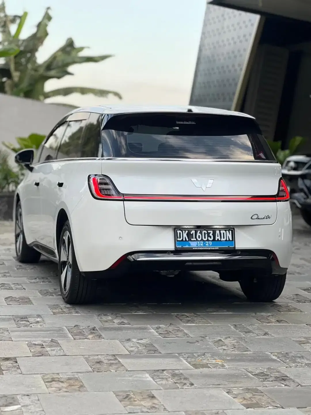 Wuling Cloud Ev Pro 2024 Asli Bali - Image 9 of 10