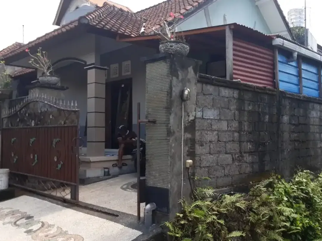 Di jual rumah  Lokasi Jl. Patih Nambi - Image 1 of 5