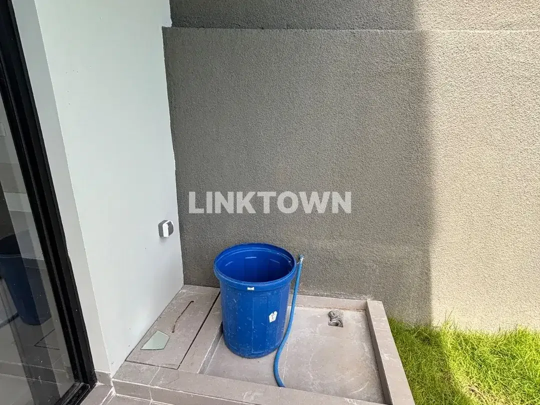 Dijual rumah modern tropis siap huni lokasi sangat strategis terletak di Jalan Saridana, Denpasar - Image 5 of 9