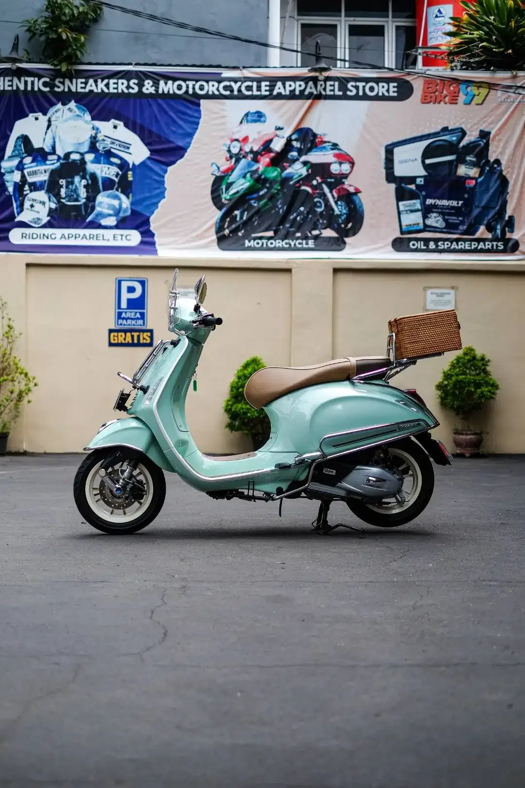 VESPA PIAGGIO PICNIC HIJAU MINT GREEN MINT RELAX GREEN NIK 2021 - Image 4 of 10