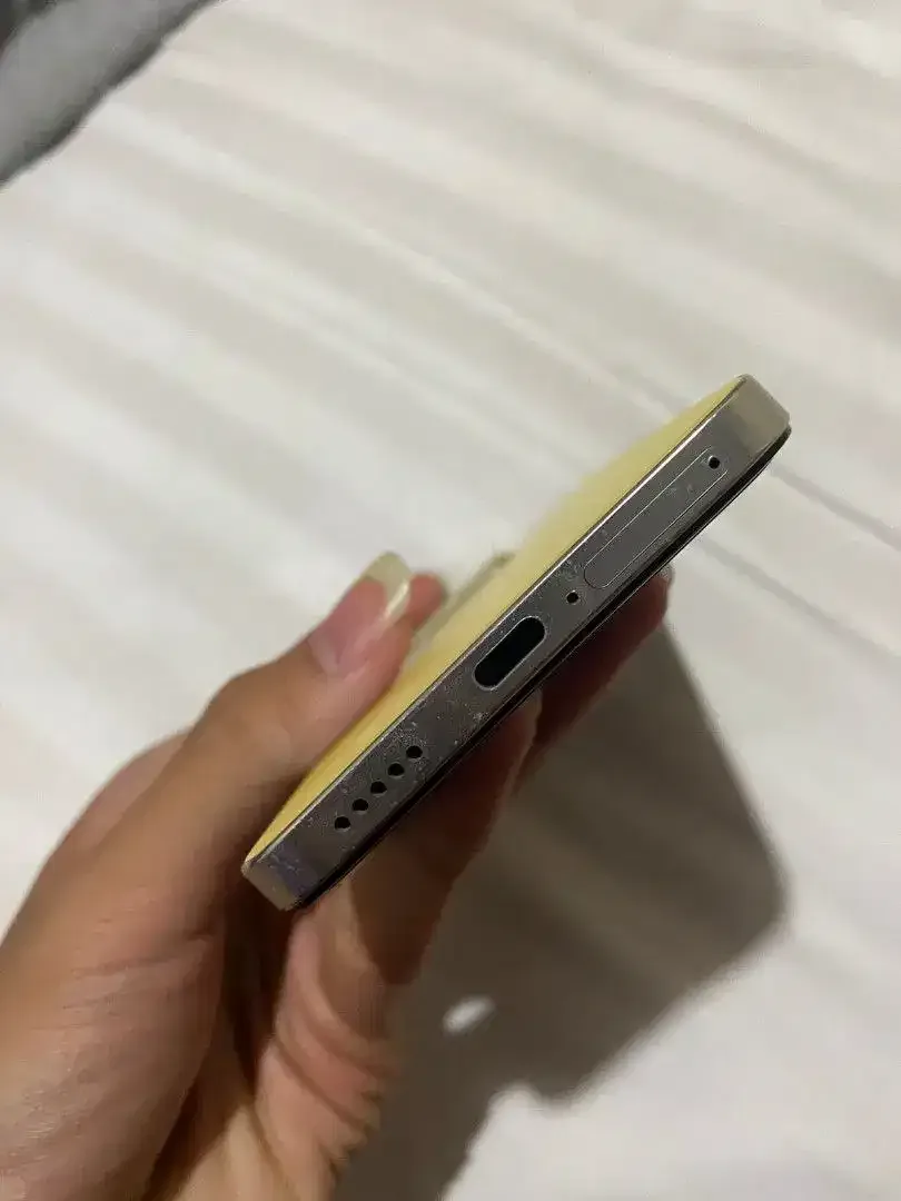 Vivo V25e memori 256/12+8GB garansi masih - Image 7 of 7
