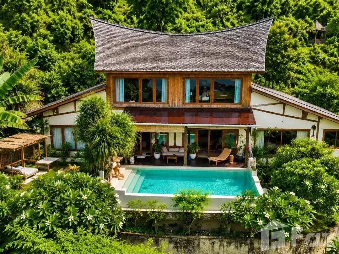 3 Bedroom Villa for sale in Amed, Bali - Image 1 of 10