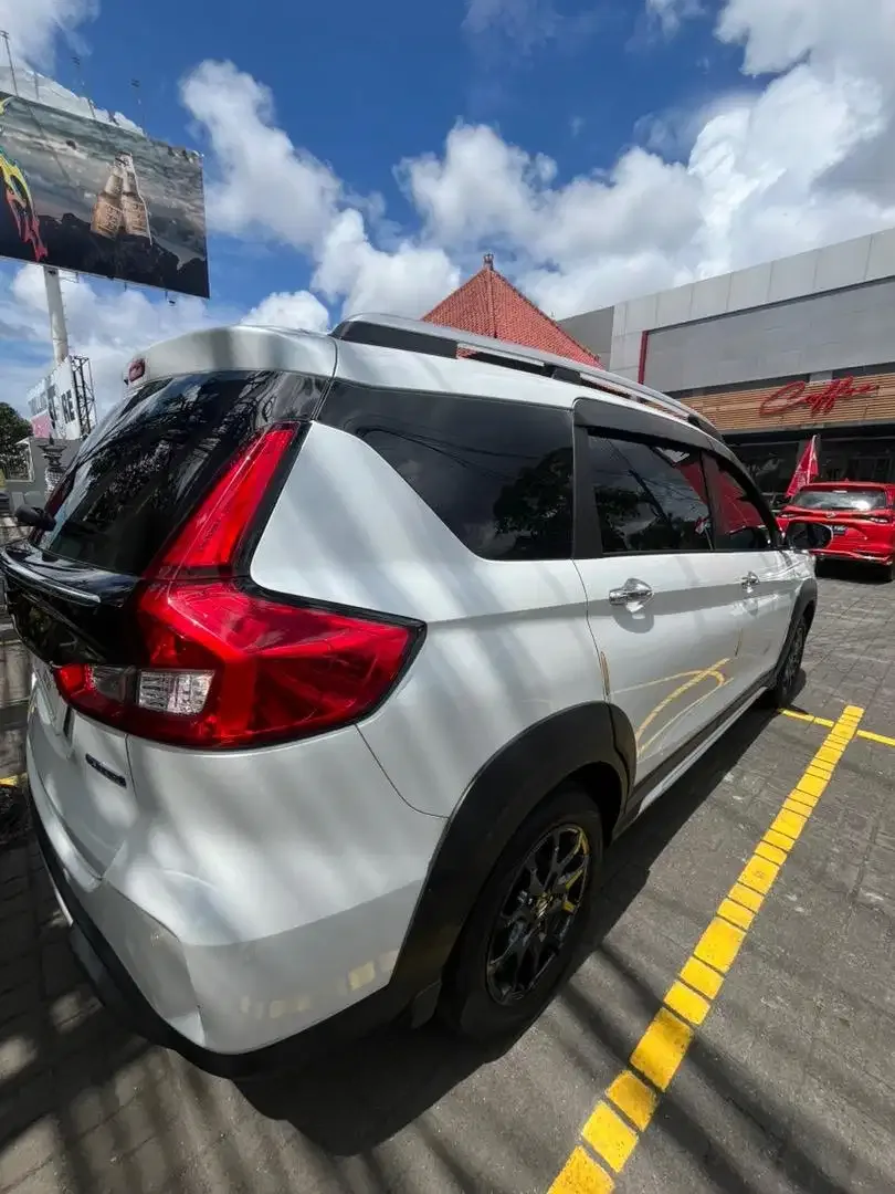 Jual Mobil Bekas Pribadi Harian - Image 10 of 10