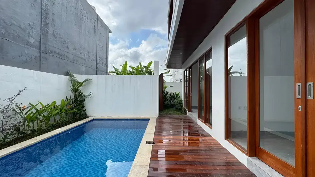 Brand New Villa Kawasan PREMIUM Kayu Tulang Canggu - Image 3 of 10