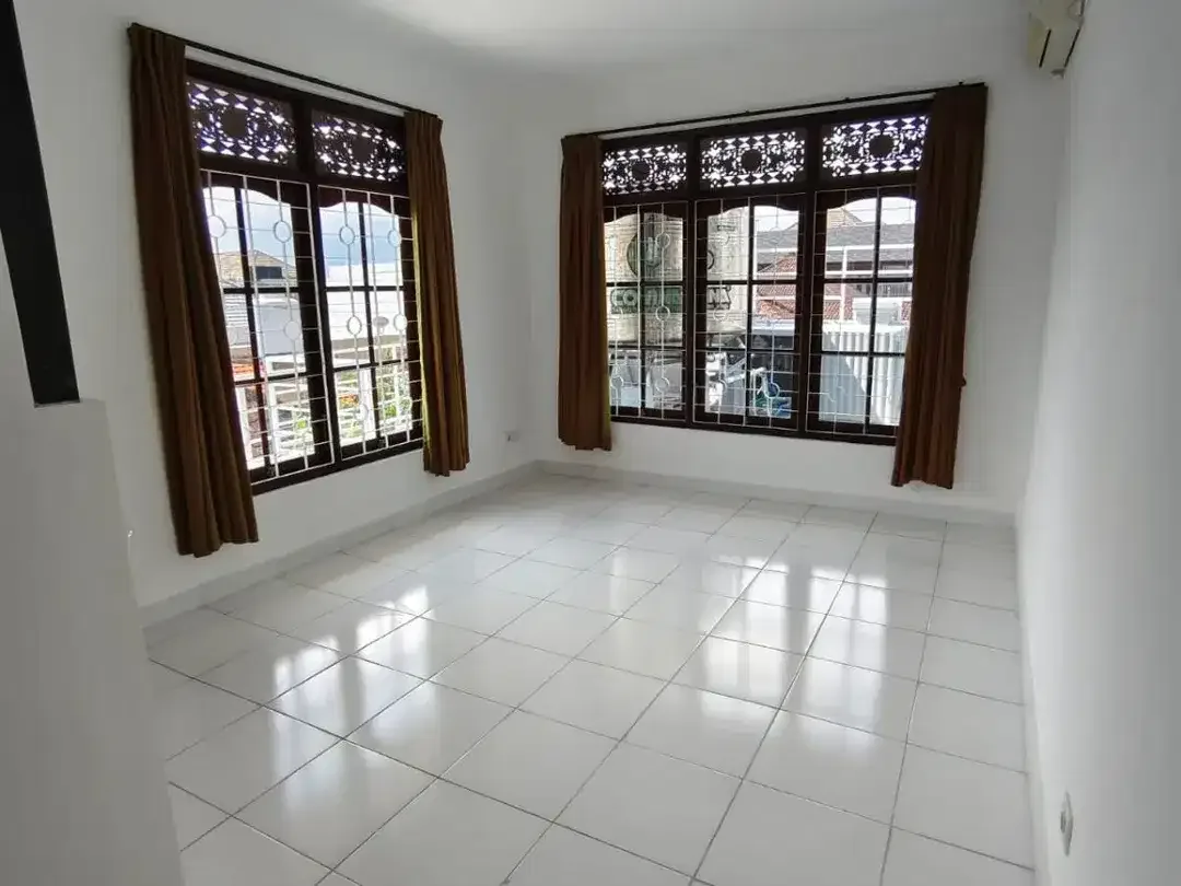 rumah strategis 2 lantai di sanur,kawasan villa, dkt mall,pantai, RS - Image 10 of 10