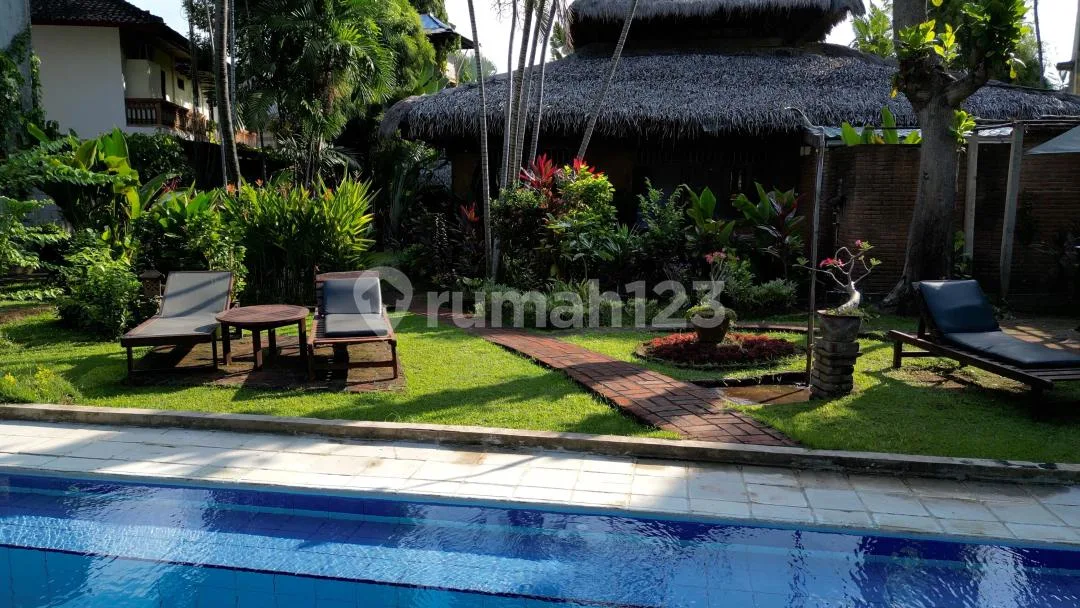 Rumah Kita Estate. Two Traditional Balinese Villa's, Swimming Pool & Wonderful Detailed Garden, 150 Meters From The See. Set On 1,875 MÂ² In Lovina, North Bali. - Image 1 of 4