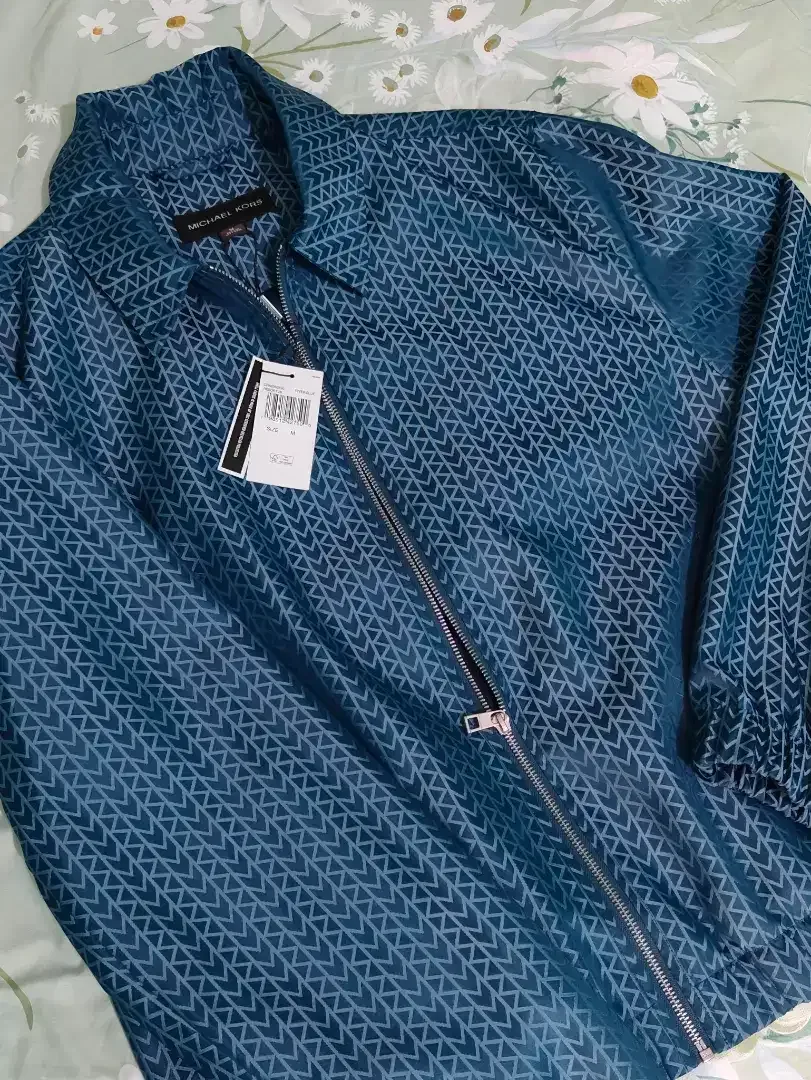 A NEW JACKET FROM MICHAEL KORS LIMITED EDITION - Image 6 of 7
