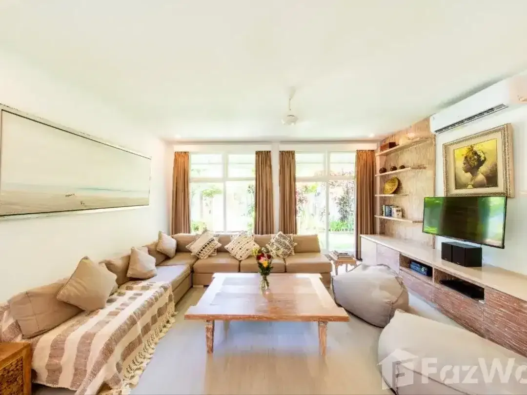 4 Bedroom Villa for rent in Batu Belig, Bali - Image 4 of 10