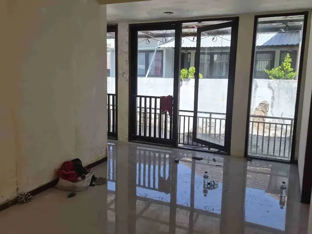 Rumah 3 Lantai Cluster Elite Hayam Wuruk Denpasar - Image 9 of 10