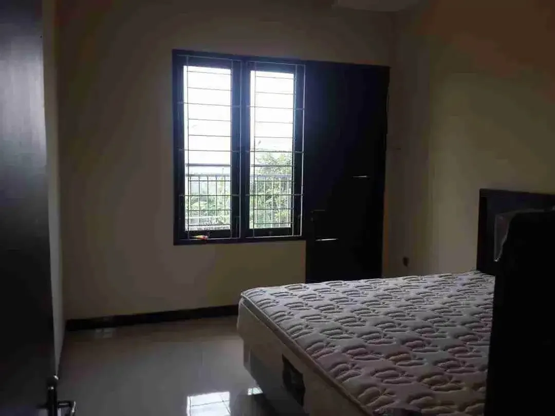 Rumah Ada Pool 2Lt 150M2 Strategis Dkt Raya Tk Pakerisan Panjer Jl6mtr - Image 6 of 8