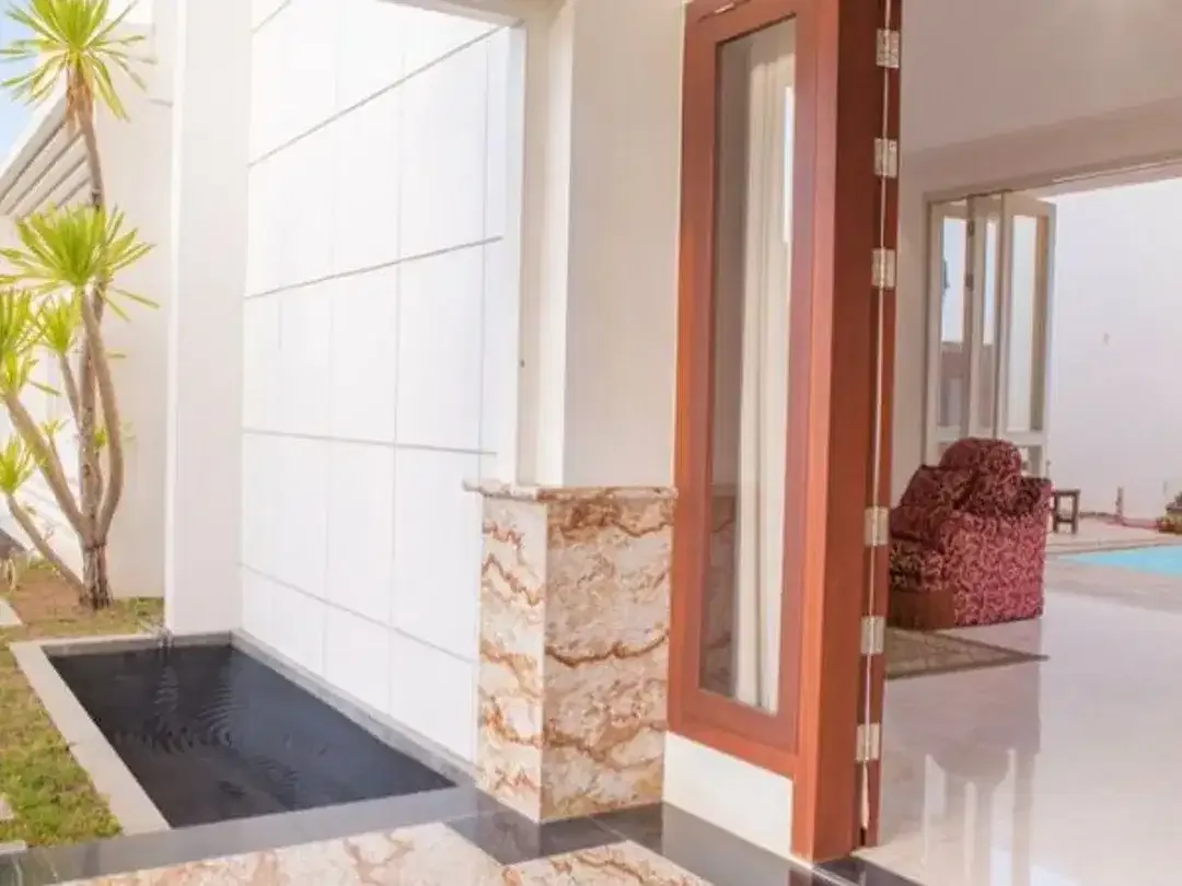 VILLA NEWLY RENOVATED OCEAN VIEW IN PECATU BADUNG - Image 3 of 9