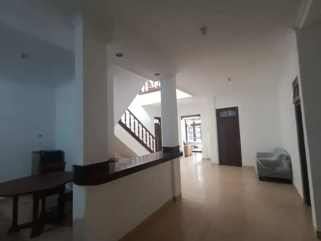 Rumah 5 Kamar tidur  di area Taman Giri, Jimbaran - Image 9 of 10