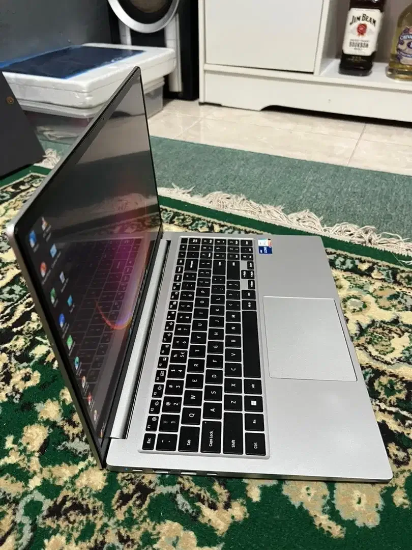 Laptop Samsung 750XED Core i7 Gen 12 RAM 16GB SSD 512GB - Image 8 of 9