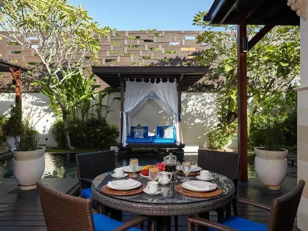 Luxurious villa for sale in temple hill Samasta Jimbaran - Image 7 of 10
