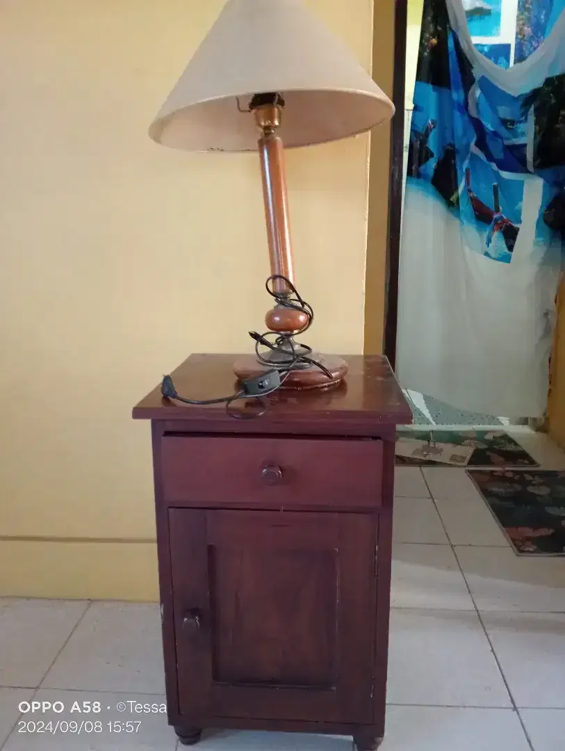 Lampu tempat tidur &Meja Nakas - Image 5 of 5